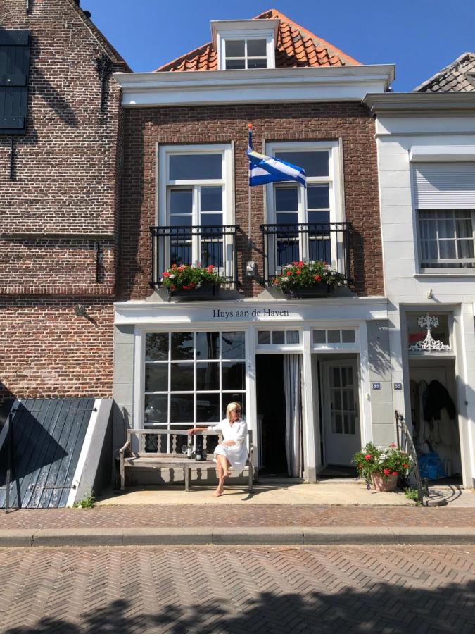 Huys Aan De Haven Hotell Zierikzee Exteriör bild