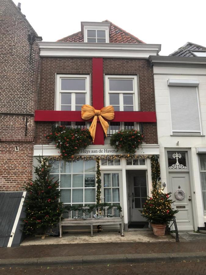 Huys Aan De Haven Hotell Zierikzee Exteriör bild