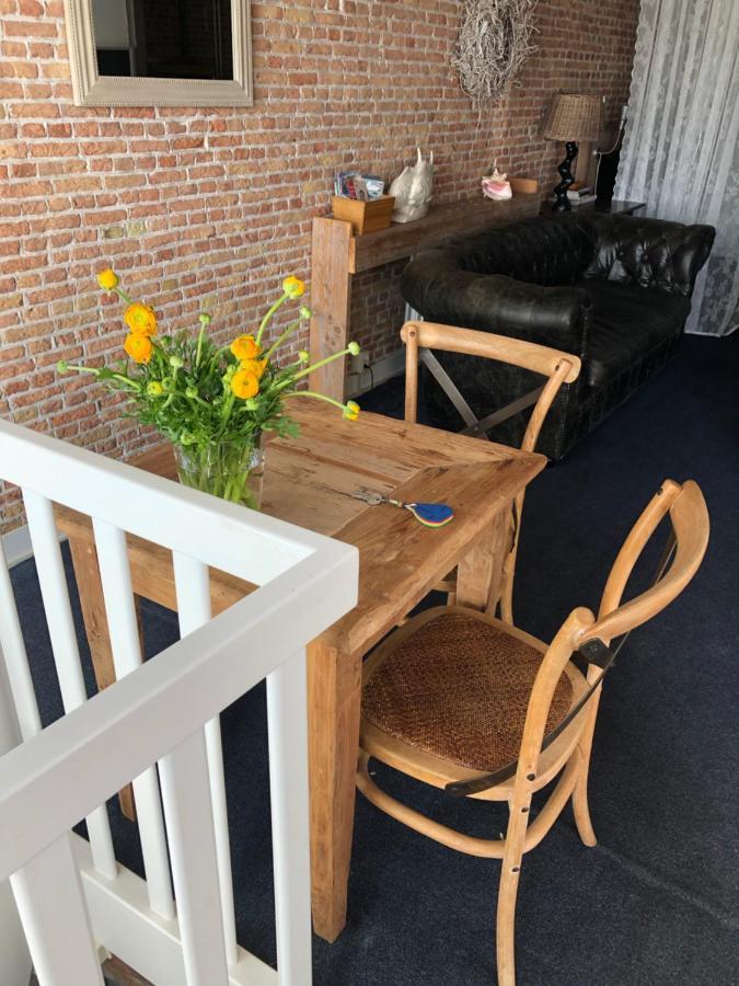 Huys Aan De Haven Hotell Zierikzee Exteriör bild